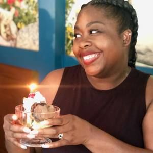 Meet your Posher, Candace